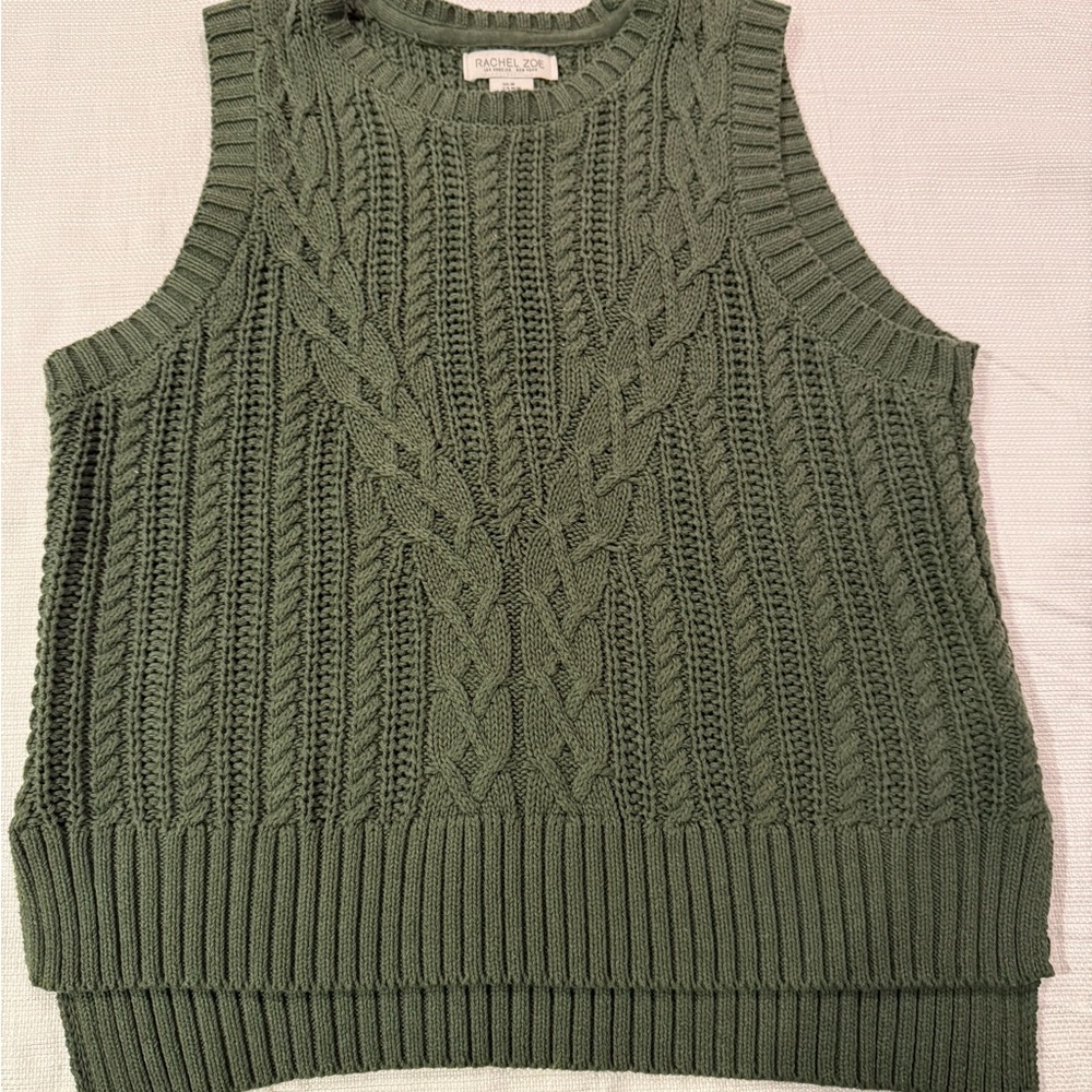 Sweater vest